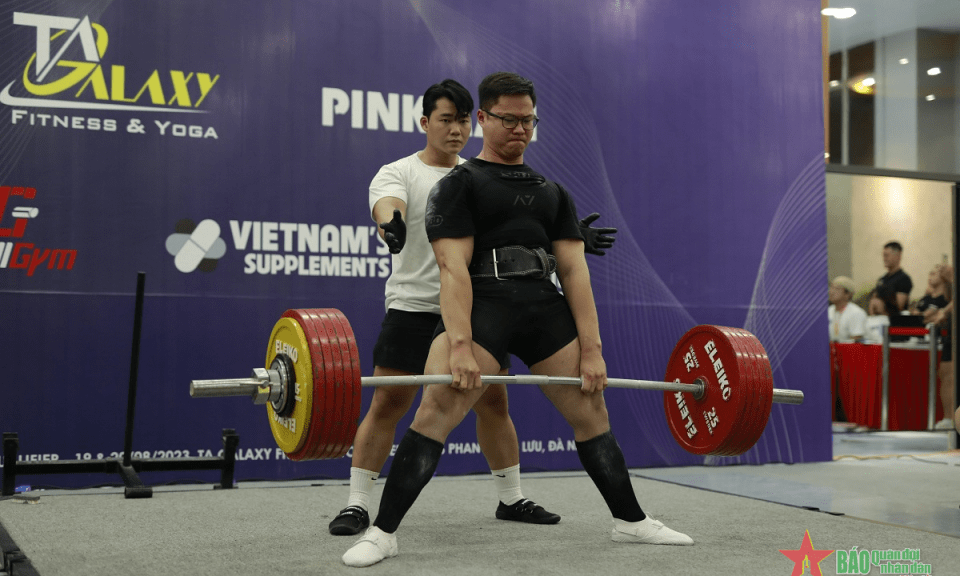 Kỷ lục quốc gia bị phá tại giải powerlifting 2023